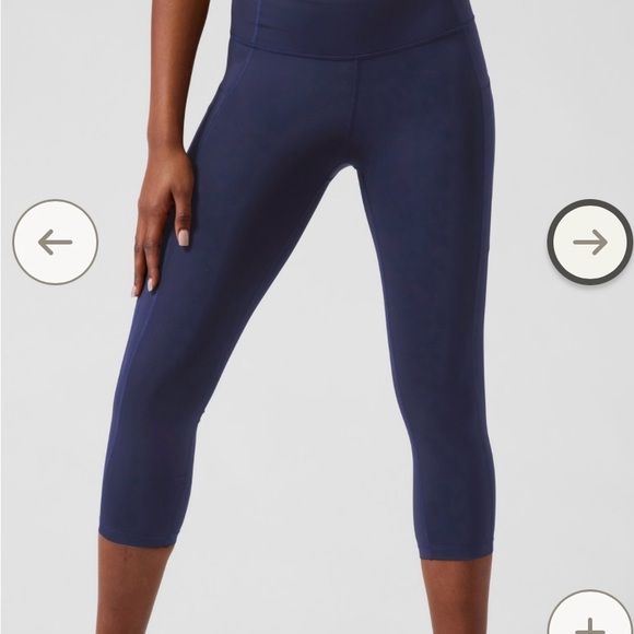 Athleta ultimate stash capri leggings M. Navy blue - Picture 3 of 5